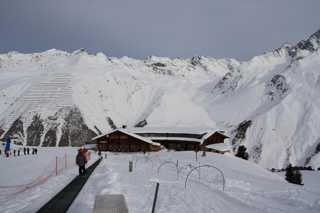 Hotel Alpenfriede Curon Venosta Exterior foto