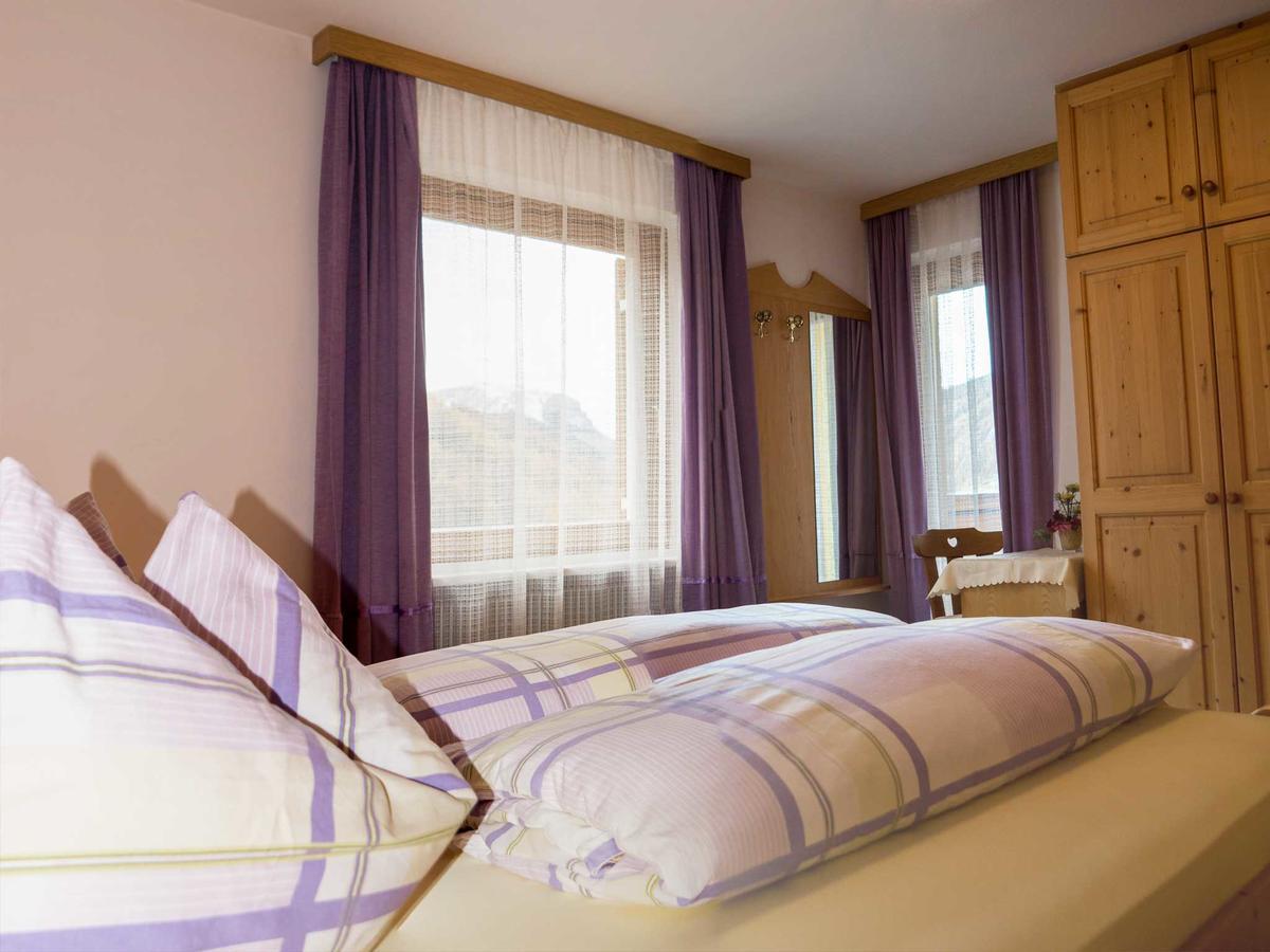 Hotel Alpenfriede Curon Venosta Exterior foto